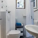Apartman & Nugal Makarska