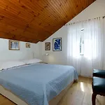 & Nugal Апартаменты Макарска