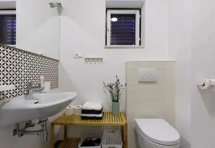 Апартаменты & Nugal *